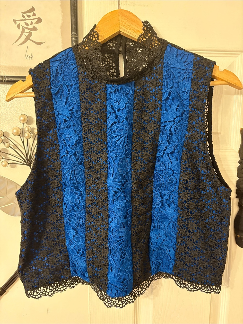 Diane Von Furstenberg Blue and Black Lace Sleeveless Mock Neck Camisole